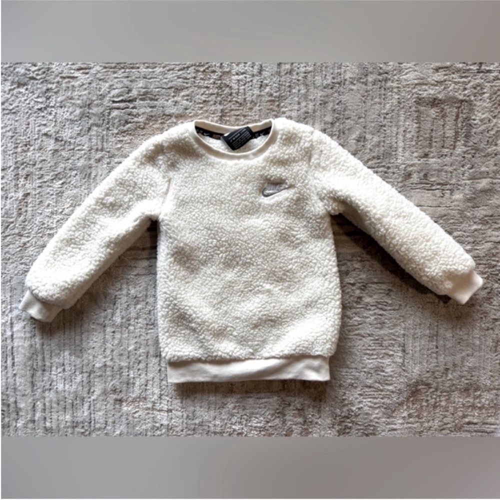 Nike sweatshirt
